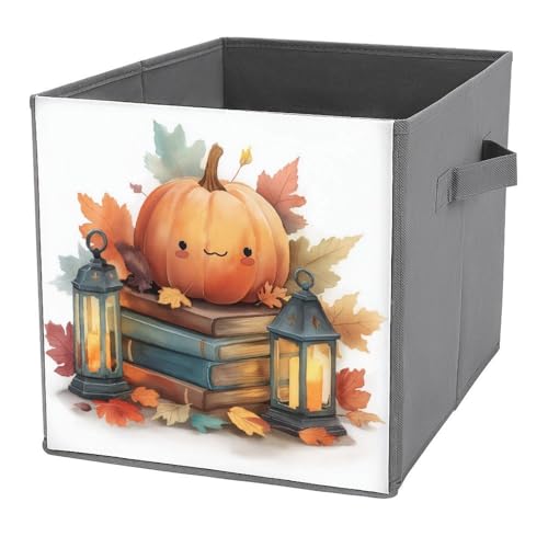 Jubonexis Aufbewahrungskörbe mit Herbstkürbis auf Büchern, Laternen, würfelförmig, faltbar, dekorative Stoff-Aufbewahrungskörbe, Heim-Organizer mit Griffen für Regale, Schrank, 27 x 27 cm Jubonexis Aufbewahrungskörbe mit Herbstkürbis auf Büchern, Laternen, würfelförmig, faltbar, dekorative Stoff-Aufbewahrungskörbe, Heim-Organizer mit Griffen für Regale, Schrank, 27 x 27 cm von Jubonexis