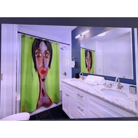 Designer-Dusche Vorhang "Judita Selbstporträt in Grün" von JuditaArte