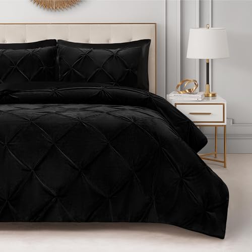 Juicy Couture Kuscheliges 3-teiliges Bettwäscheset mit Kussfalten, Plüsch, Micromink, Schwarz Juicy Couture Kuscheliges 3-teiliges Bettwäscheset mit Kussfalten, Plüsch, Micromink, Schwarz von Juicy Couture