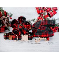 Weihnachten Kariertes Hundehalsband Blumenmuster, Mädchen Tartan Halsband Und Leine, Urlaub Hundehalsband, Winter Welpen Halsband, Große Hund Coll Weihnachten Kariertes Hundehalsband Blumenmuster, Mädchen Tartan Halsband Und Leine, Urlaub Hundehalsband, Winter Welpen Halsband, Große Hund Coll von JujuandNana