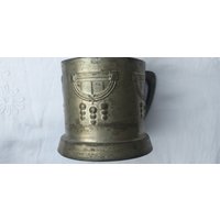 Alter Zinnbecher Vintage Alter Zinnbecher Vintage von JulesLaedchen