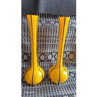 Zwei Kleine Gelb-Schwarze Vasen - Vintage von JulesLaedchen