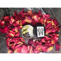 starke "Wunscherfüller Kerze" Unterstützt, Manifestieren, Visualisieren, Löst Blockaden, Mit Heilsteinen, Kräutern Und Blüten, Teelichtdose von JulesWitchMagic