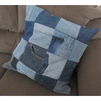 Recycled Denim Patchwork Kissen Sham Raiders Theme, 20x20 Recycled Denim Patchwork Kissen Sham Raiders Theme, 20x20 von JuliaLouiseShop