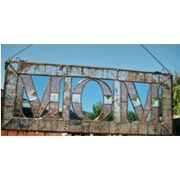 stained Glass Mom Suncatcher Mauve, Weiß & Schwarz Brüche, 20x8 stained Glass Mom Suncatcher Mauve, Weiß & Schwarz Brüche, 20x8 von JuliaLouiseShop