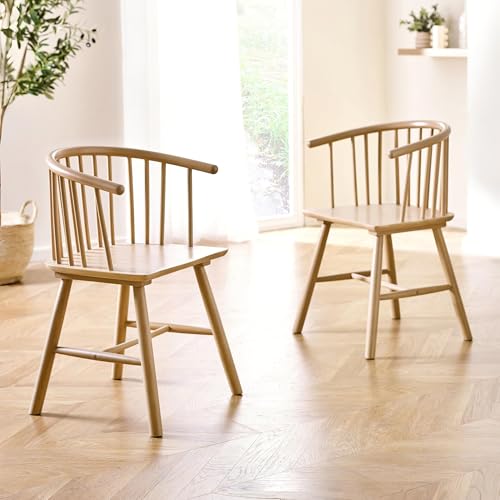 Julian Bowen Kaito Esszimmerstühle 2er Set, Scandi Buche Eichenoptik Küchenstuhl mit gebogener Spindellehne, Küchensitz mit Rückenlehne für Esszimmer - H 85 x T 58 cm Julian Bowen Kaito Esszimmerstühle 2er Set, Scandi Buche Eichenoptik Küchenstuhl mit gebogener Spindellehne, Küchensitz mit Rückenlehne für Esszimmer - H 85 x T 58 cm von Julian Bowen