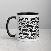 11 Unzen Kaffee Becher Schwarz Kaninchen Volkskunst Einweihungsparty Geburtstag Geschenke Illustration Lustig Niedlich Seltsames Zeug Schrulligen Tee von JulieFitzGeraldArt