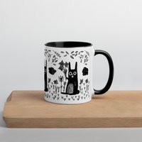 11 Unzen Kaffee Tasse Garten Kaninchen Wildblumen Pflanzen Zimmerpflanzen Geburtstag Housewarming Geschenke Schräg Lustig Skurril Art Gothic von JulieFitzGeraldArt