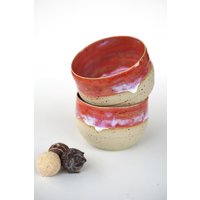 Handgetöpferter Weiß Rosé Keramik Mocca Espresso Becher Coffey Mug Durchmesser 10 cm Höhe 7 cm, Spülmaschinenfest Handgetöpferter Weiß Rosé Keramik Mocca Espresso Becher Coffey Mug Durchmesser 10 cm Höhe 7 cm, Spülmaschinenfest von Julieskeramik