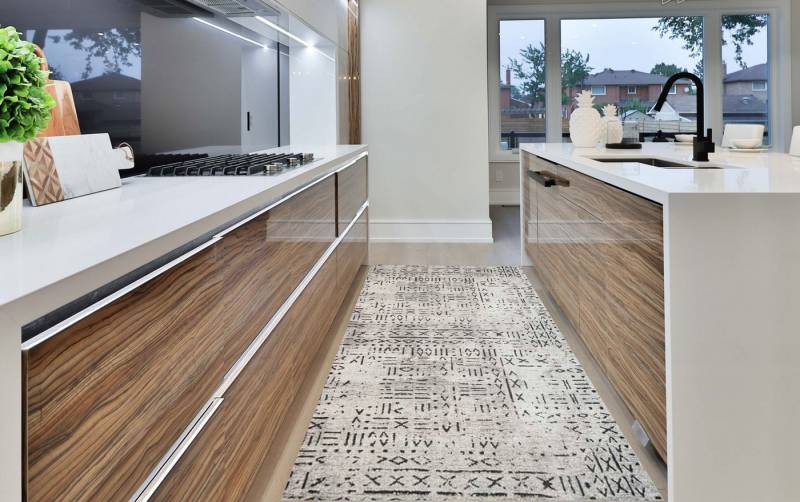 Jungengel Küchenläufer Küchenteppich Aztek Design Grau Modern Läufer Teppichläufer 30°C, Rechteckig, Höhe: 8 mm, Fußbodenheizungsgeeignet, Saugroboterkomform, Waschmaschinenkomform von Jungengel