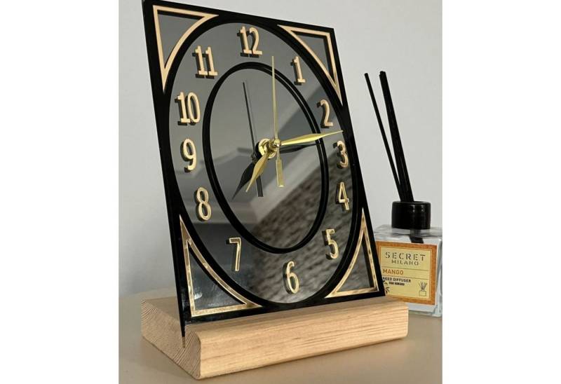 Jungengel Tischuhr Edel Bürouhr Dekorative Standuhr Schreibtisch-Uhr Schwarz Gold Tischuhr mit Spiegeleffekt, goldenen Zeigern & stabilem Holzsockel Jungengel Tischuhr Edel Bürouhr Dekorative Standuhr Schreibtisch-Uhr Schwarz Gold Tischuhr mit Spiegeleffekt, goldenen Zeigern & stabilem Holzsockel von Jungengel