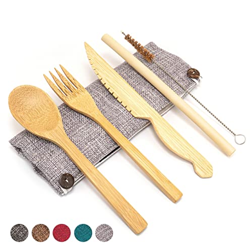 Jungle Culture® Bambus Besteck Set • Besteck Holz, Messer Gabel, Löffel, Strohhalm, Bürste, Jutebeutel Hellgrau • Umweltfreundliches Besteckset, Reisebesteck für Unterwegs, Holzutensilien, Abfallfrei von Jungle Culture