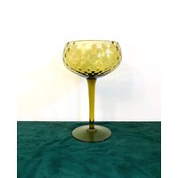 Vintage Gelbe Optik Glas Sockel Vase Kelch - 1950Er 1960Er 1970Er Jahre Kunst Kerzenhalter, Potpourri, Kompott Gelb Grün von Junkarella