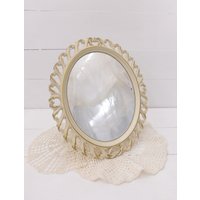 Vintage Syroco Vanity Mirror - Hollywood Regency Schminkspiegel Cottage Creme Und Gold Wirbelspiegel Kommode Spiegel von JunketteLove