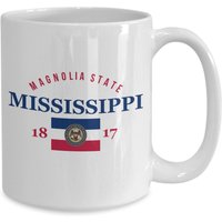 Mississippi Pride Flagge Native Home Magnolia State Kaffeetasse von JuntoTees