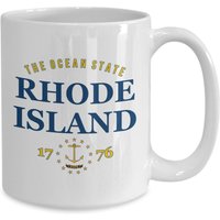 Rhode Island Pride State Flag Native Ocean Kaffeetasse von JuntoTees