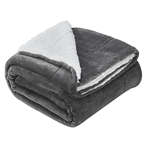 Juskys Fleecedecke 220x240 cm mit Sherpa - flauschig, warm, waschbar - Decke für Bett und Couch - Tagesdecke, Kuscheldecke Dunkelgrau von Juskys