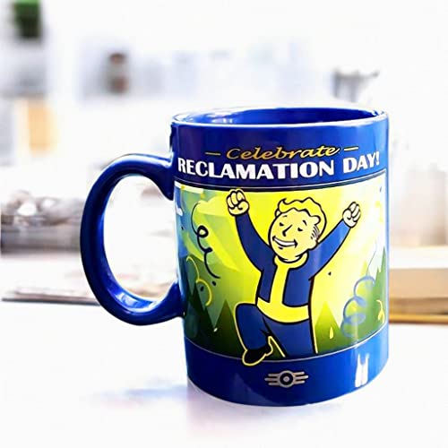 JustFunky Kaffeebecher mit Aufschrift "Fallout Reclamation Day", 473 ml, Keramik Fallout 76/Fallout 4 Tassen, Teetasse, GOTY Gamer Tasse, Pip Boy (Vault-Tec Logo) von Just Funky