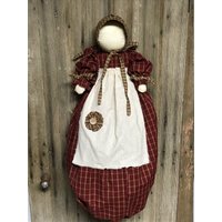 Selbstgesponnene Taschenpuppe von JustCountryCrafts