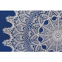 Gehäkeltes Rundes Ecrufarbenes Deckchen Oder Tischdecke-Timeless Lace von JustCrocheting