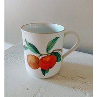 Made in England Porzellan Obst Kaffeetasse Mit Goldbesatz von JustLetMeThrift