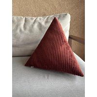 Pyramiden Kissen 40x40 - Handgenähtes Dekokissen Für Sofa & Reisen Modernes Sofakissen Handmade von JustMaryThings
