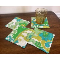 Set Von 4 Untersetzer Aus Vintage Stoff Set Von 4 Untersetzer Aus Vintage Stoff von JustSewKristine