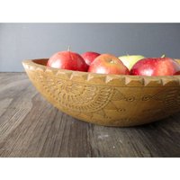 Antike Holzschale Mit Dekorativer Schnitzerei von JustSmashingDarling