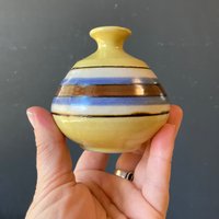 Mid Century Keramik Knospe Vase - Made in Japan von JustSmashingDarling
