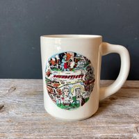 Andenken Zustands-Becher - Becher Von Conneticut von JustSmashingDarling