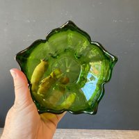 Viking Glass Company - Stockholm Spike Schale Dalzell Grüne Lotus von JustSmashingDarling