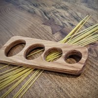 Handgemachtes Spaghetti Pasta Noodle Messwerkzeug von JustinWoodNI