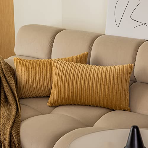 Kevin Textil 2 Stück weicher dekorativer quadratischer Überwurf-Kissenbezug Kissenbezug Heimdekoration Dekorationen für Sofa Couch Bett Stuhl 30 x 50 cm (gestreiftes Khaki) von K KEVIN TEXTILE