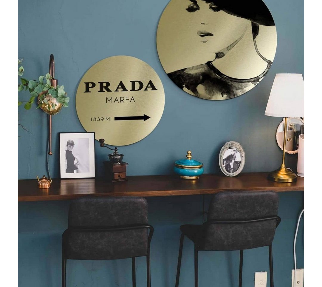 K&L Wall Art Alu-Dibond-Druck Metallposter Prada Marfa Fashion Kunstdruck Gold Schwarz 2er Set, Metalloptik mehrteiliges Wandbild von K&L Wall Art