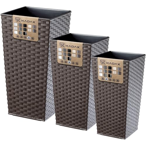 KADAX Blumentopf Set, Blumenkübel aus Kunststoff, Pflanzkübel Set, Innen- und Außenbereich, Outdoor-Pflanzkübel, witterungsbeständiger Blumenkübel (Mokka Rattan 3er Set XL) von KADAX