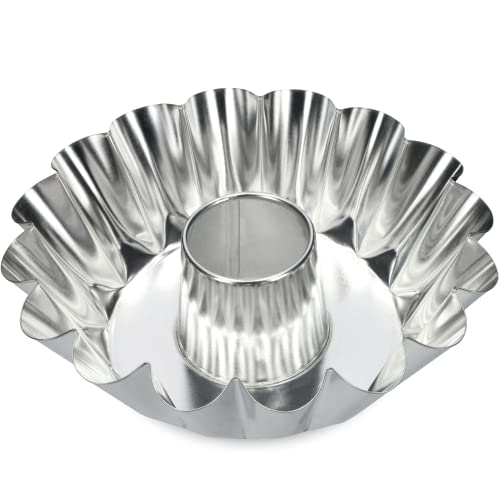 KADAX Gugelhupfform, Kuchenform aus verzinktem Blech, Hohe gewellte Backform, Rührkuchenform für Napfkuchen und Schokoladenkuchen, Kranzform (25 cm, Silber) von KADAX