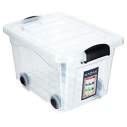 KADAX Kunststoffbehälter mit Rollen, Aufbewahrungsbox aus Kunststoff, Organizer mit Deckel, Clipbox für Spielzeug, Aufbewahrungsbehälter mit Klickverschluss (20L, transparent) von KADAX