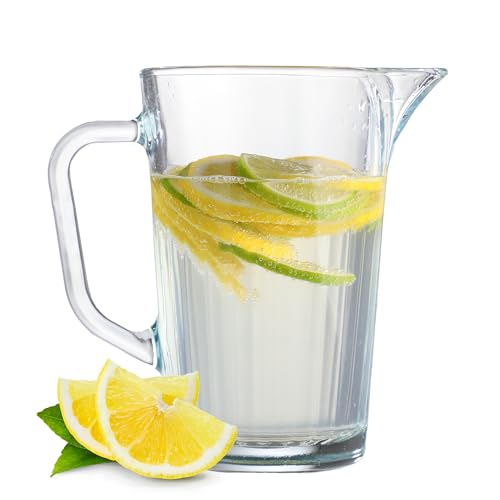 KADAX Wasserkaraffe, Spülmaschinenfester 1,2L Krug, Glaskrug aus robustem Glas, Glaskanne mit Auslauf und handlichem Griff, Glaskaraffe für Saft, Milch, Eistee (1.2L) von KADAX