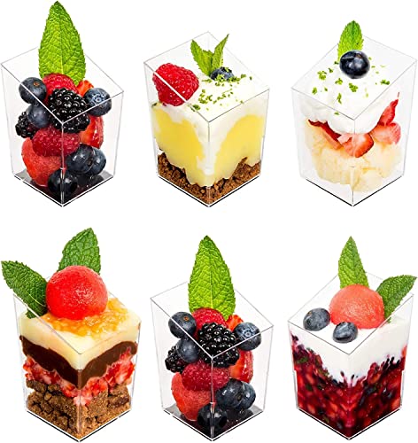 KAHEIGN 60Pcs Mini Desserttasse Dessertbecher, 90ml Dessertschalen Plastik Quadratische Dessertbecher Klare Wiederverwendbare Servierschale für Dessert Pudding Mousse Party (4,8 x 7 cm) von KAHEIGN