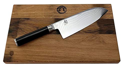 Kai Shun Classic Angebotsset, Japanisches Santoku DM-0717 mit 19 cm Damastklinge + großes massives Fassholzbrett, 34x21 cm von KAI/ Palatina Werkstatt