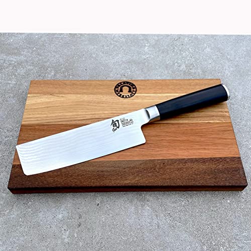 Kai Shun Classic Set | DM-0728 | ultrascharfes Nakiri Messer 16,5 cm Klinge aus 32-Lagen Damaststahl| + Schneidebrett aus Fassholz (Eiche) 30x18 cm | VK: 245,- € von KAI/Palatina Werkstatt