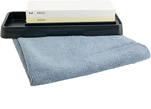 Kai AP-0316 Schleifstein | Wetzstein Messerschärfer | für die perfekte Pflege ihrer Shun Damastmesser | 3000/6000 Körnung | + hochwertigem Poliertuch, 40x40 cm Kai AP-0316 Schleifstein | Wetzstein Messerschärfer | für die perfekte Pflege ihrer Shun Damastmesser | 3000/6000 Körnung | + hochwertigem Poliertuch, 40x40 cm von Palatina Werkstatt