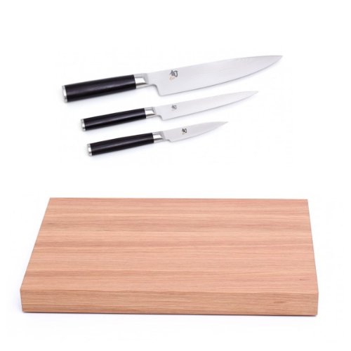 KAI Schneidbrett/Messer Set - Hackblock hell aus Eiche mit rutschfesten Gummifüßen - Officemesser 9 cm, Allzweckmesser 15 cm, Santoku 18 cm von KAI