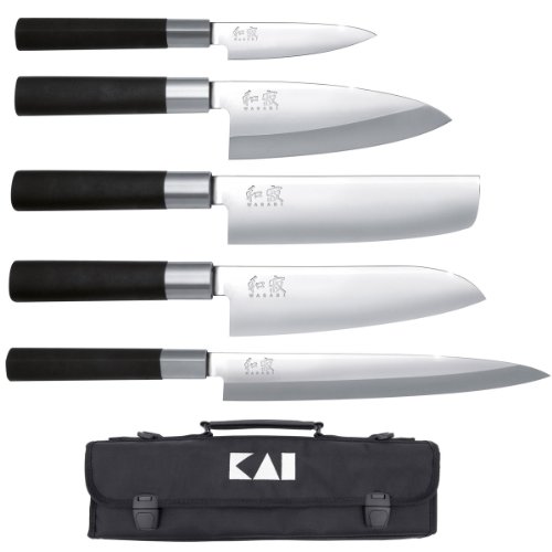 KAI Wasabi Black Messertasche bestückt - Allzweckmesser 10 cm, Deba 15 cm, Nakiri 16,5 cm, Santoku 16,5 cm, Yanagiba 21 cm - rostfreier 6A/1K6 Edelstahl poliert 58 (±1) HRC - schwarzer Griff von KAI