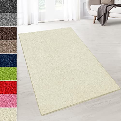 KARAT Kurzflor Teppich - Teppich Läufer für Wohnzimmer, Schlafzimmer, Kinderzimmer, Küche, Flur, Deko - Flauschiger Velours-Flor (Dynasty, Creme, 66x100 cm) von KARAT