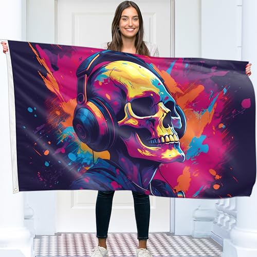 Totenkopf mit Kopfhörern Flagge – Musik Groß Lustige Flagge – Beidseitiger Druck – 110D Polyester – Doppelnaht – 2 Messingösen, groß 90x150 cm (5 x 3 Fuß) von KASKANA