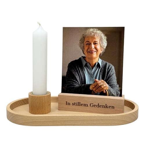 Gedenkset mit Kerzenhalter & Kartenhalter – Erinnerung an Verstorbene – graviert oder personalisiert – Holz Deko für Trauer & Gedenken (In stillem Gedenken) von KATINGA
