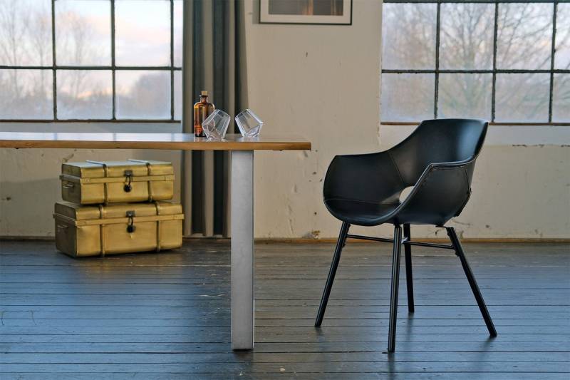 KAWOLA Essgruppe ZAJA, (Set, 5-tlg), mit Esstisch Baumkante u. 4x Stuhl Kunstleder schwarz von KAWOLA