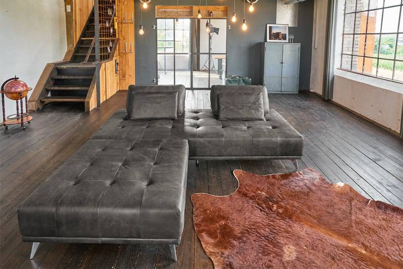 KAWOLA Schlafsofa WIOLO, Daybed Leder, mit oder ohne Hocker verschiedene Farben 240x110 cm von KAWOLA