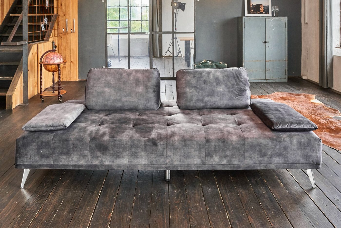 KAWOLA Schlafsofa WIOLO, Sofa Daybed Stoff mit o. ohne Hocker versch. Farben von KAWOLA